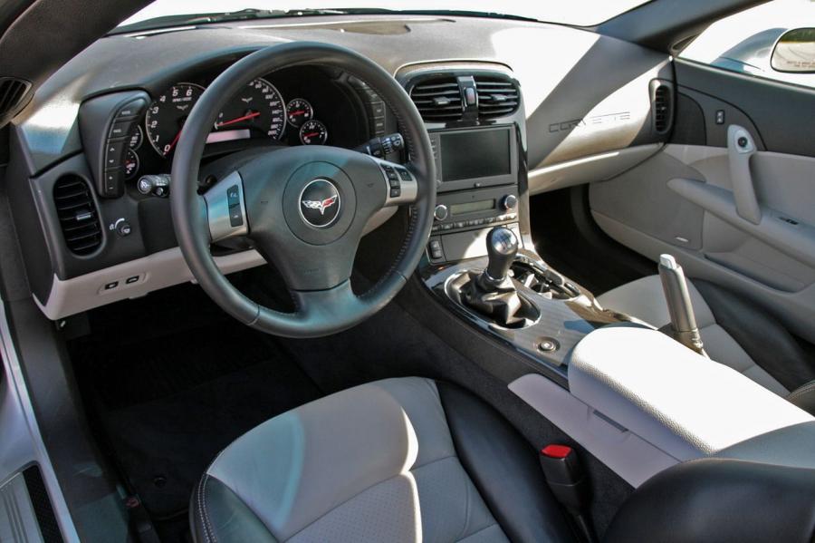  Chevrolet Corvette Grand Sport 2010 года  (фото 47 из 64)